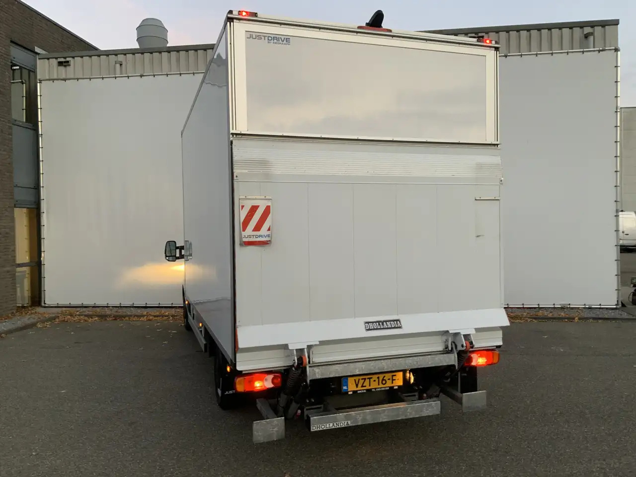 Renault Master T35 2.3 dCi 145 L3 Meubelbak&Klep Zijdeur Airco Cr - Dostavno vozilo sa zatvorenim sandukom: slika 2 Renault Master T35 2.3 dCi 145 L3 Meubelbak&Klep Zijdeur Airco Cr - Dostavno vozilo sa zatvorenim sandukom: slika 2