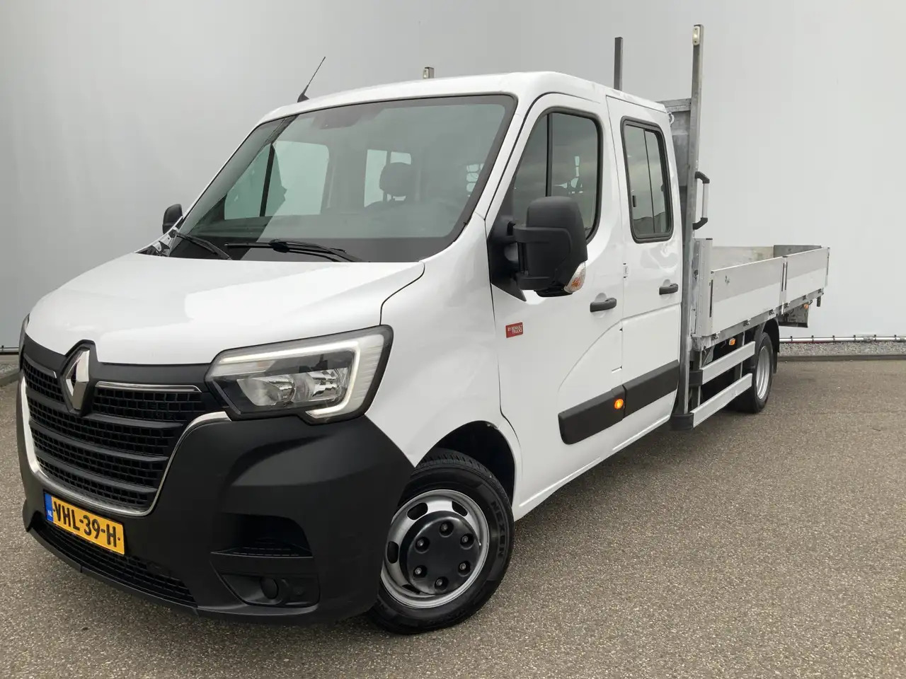 Renault Master T35 2.3 dCi 165 L4 Dub Cab PickUp Navi 6 Zits Trek - Dostavno vozilo s ravnom platformom: slika 1 Renault Master T35 2.3 dCi 165 L4 Dub Cab PickUp Navi 6 Zits Trek - Dostavno vozilo s ravnom platformom: slika 1