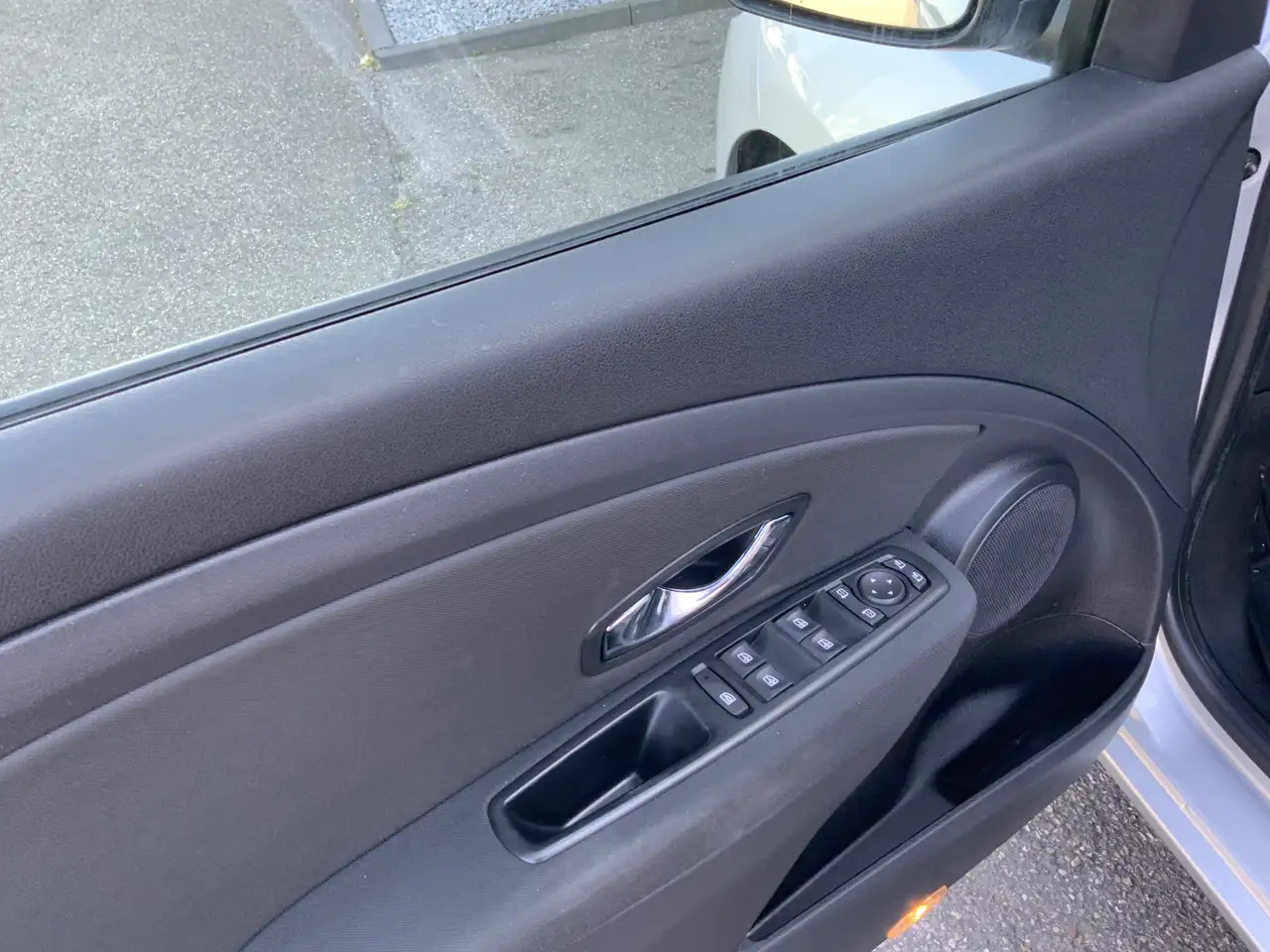 Renault Megane 1.5 dCi Expression Airco Navi Grijs Kenteken Euro - Automobil: slika 5 Renault Megane 1.5 dCi Expression Airco Navi Grijs Kenteken Euro - Automobil: slika 5