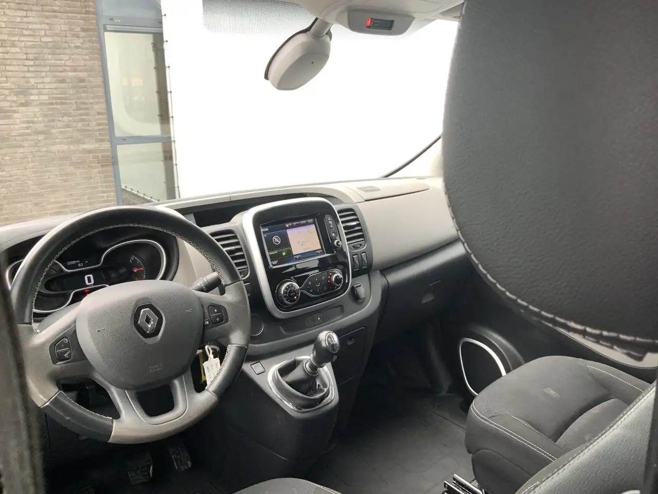 Dostavno vozilo sa duplom kabinom Renault Trafic 1.6 dCi T29 L2H1 Dub Cab 5 Zits Airco Cruise Navi: slika 8