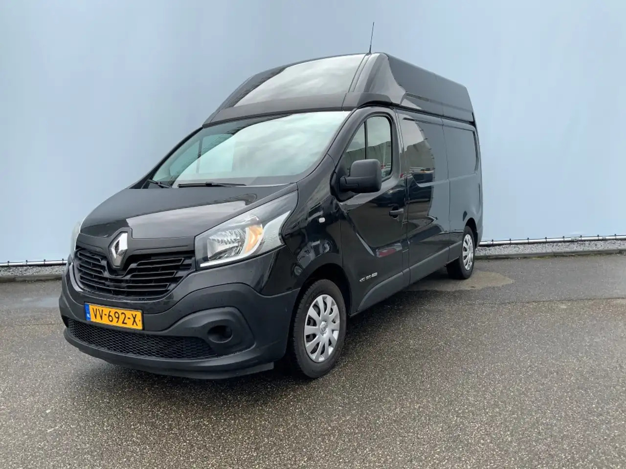 Renault Trafic 1.6 dCi T29 L2H2 Comfort Energy Airco Cruise 3 Zit - Furgon: slika 1 Renault Trafic 1.6 dCi T29 L2H2 Comfort Energy Airco Cruise 3 Zit - Furgon: slika 1