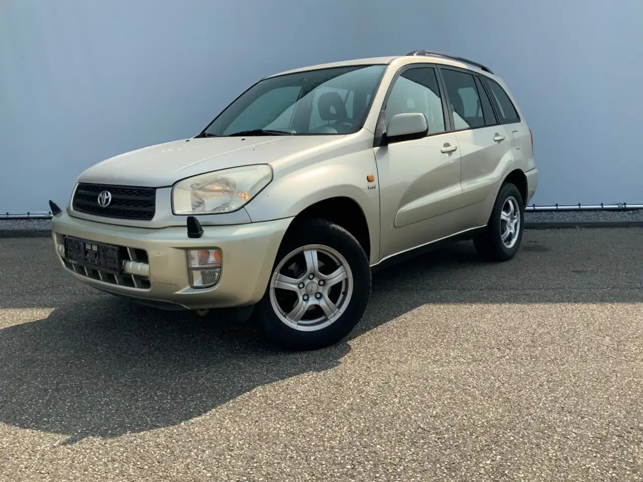 Toyota RAV 4 4X4 Airco Cruise Automaat Alu Velg Marge - SUV: slika 1 Toyota RAV 4 4X4 Airco Cruise Automaat Alu Velg Marge - SUV: slika 1