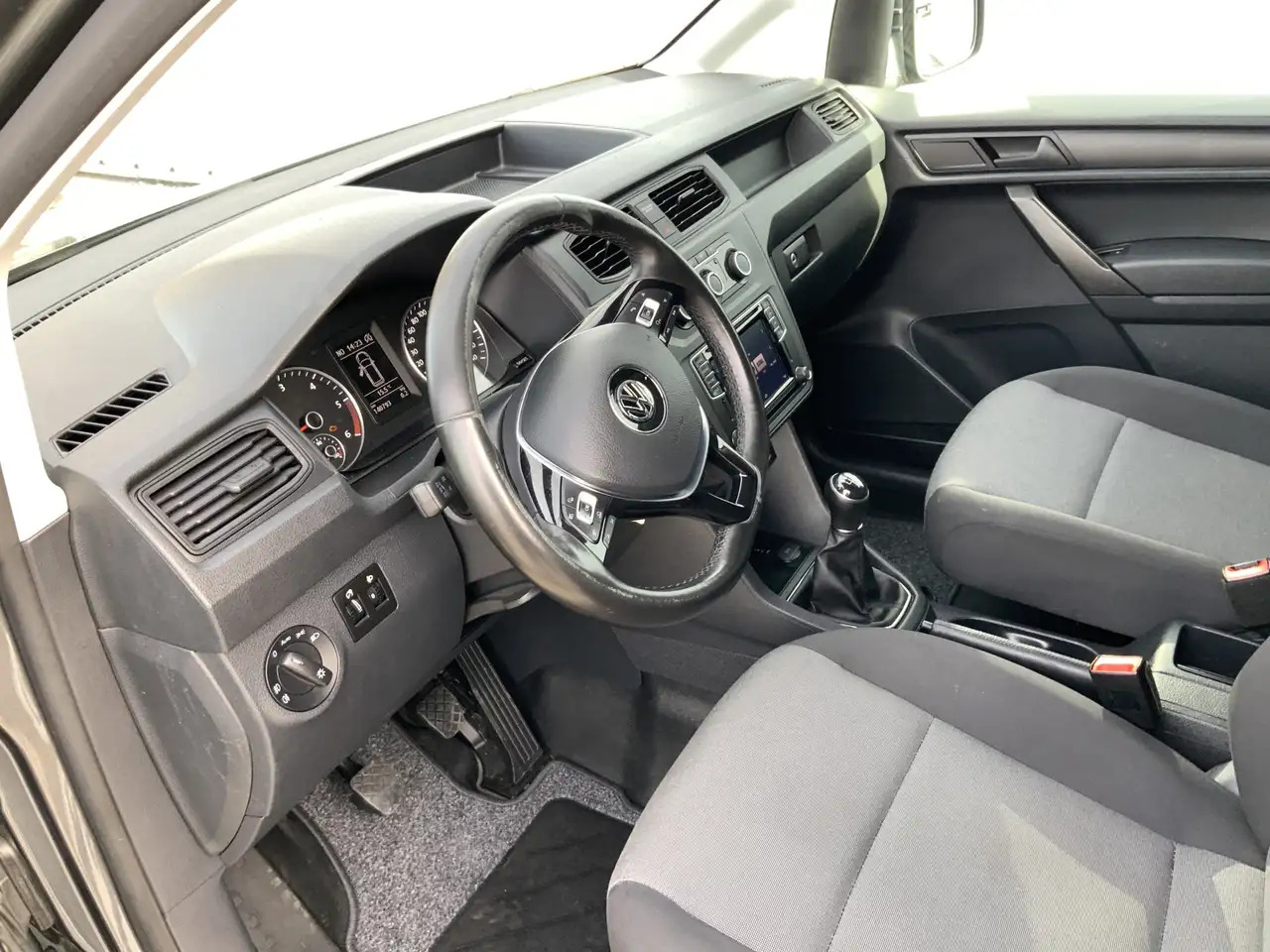 Volkswagen Caddy 2.0 TDI L2H1 BMT Maxi Exclusive Edtion Airco Navi - Mali kombi: slika 5 Volkswagen Caddy 2.0 TDI L2H1 BMT Maxi Exclusive Edtion Airco Navi - Mali kombi: slika 5