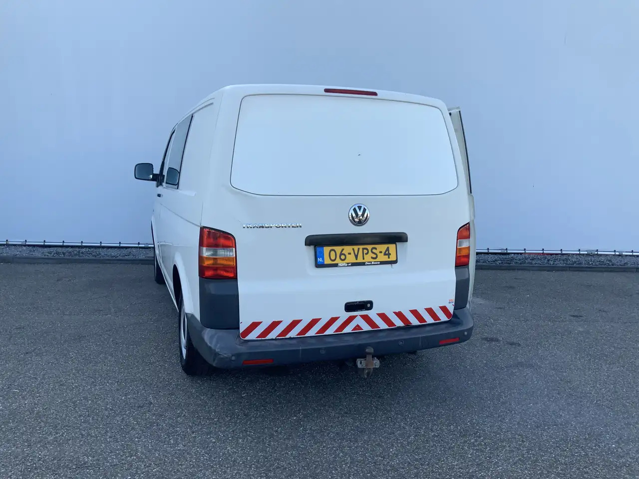 Volkswagen T5 Transporter 2.5 TDI 300 Budgetline Automaat DubCab Airco Trekh - Dostavno vozilo sa duplom kabinom: slika 2 Volkswagen T5 Transporter 2.5 TDI 300 Budgetline Automaat DubCab Airco Trekh - Dostavno vozilo sa duplom kabinom: slika 2