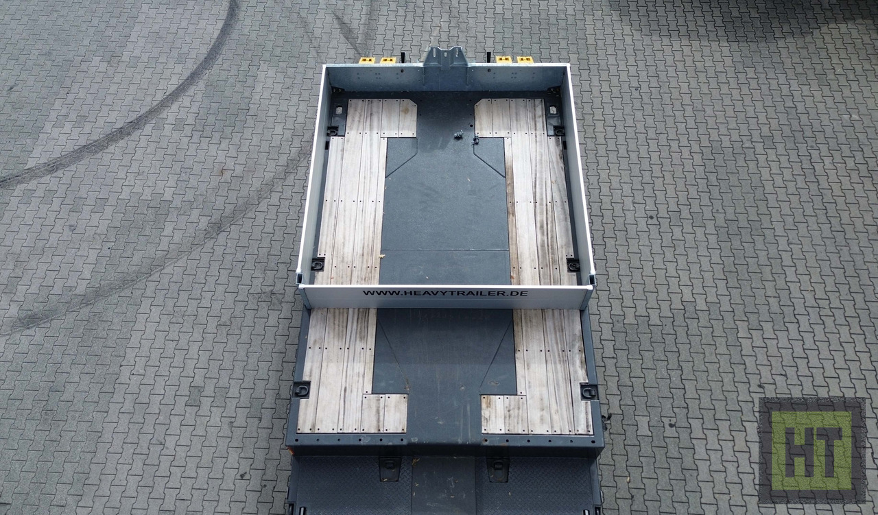 Faymonville MAX Trailer 4-Achs-Mega-Tele-Semi-niedrigbereift - Niska poluprikolica za prevoz: slika 2 Faymonville MAX Trailer 4-Achs-Mega-Tele-Semi-niedrigbereift - Niska poluprikolica za prevoz: slika 2