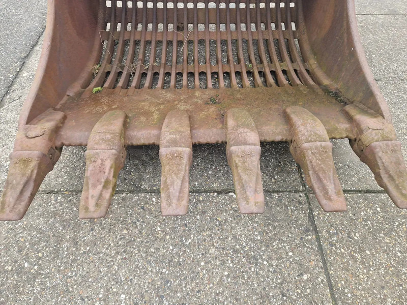 Boforce hardox puinbak CW55 smal in topconditie! - Kašika za Građevinska mašina: slika 5 Boforce hardox puinbak CW55 smal in topconditie! - Kašika za Građevinska mašina: slika 5