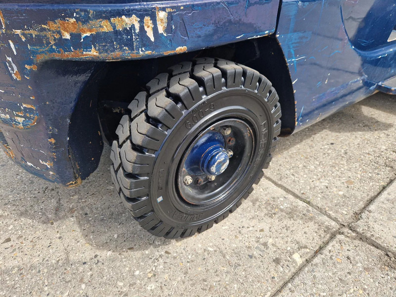 Dizel viljuškar Caterpillar DP25K met breed vorkenbord: slika 14 Dizel viljuškar Caterpillar DP25K met breed vorkenbord: slika 14