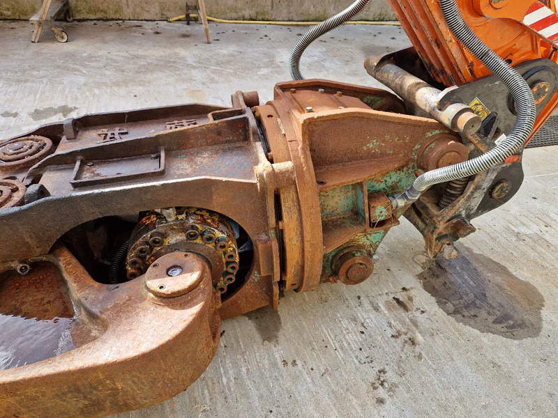 Komatsu JCY17 schrootschaar/betonvergruizer - Makaze za rušenje: slika 4 Komatsu JCY17 schrootschaar/betonvergruizer - Makaze za rušenje: slika 4