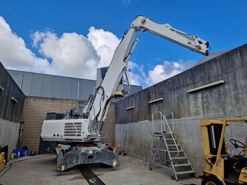 Sennebogen 821 overslagkraan - Bager za obradu otpada/ Industrije: slika 2 Sennebogen 821 overslagkraan - Bager za obradu otpada/ Industrije: slika 2