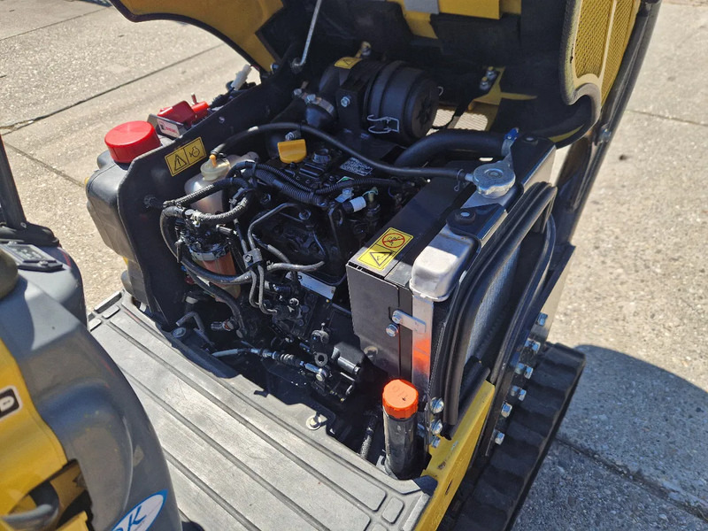 Yanmar SV08-1A gewicht 960kg. - Mini bager: slika 4 Yanmar SV08-1A gewicht 960kg. - Mini bager: slika 4