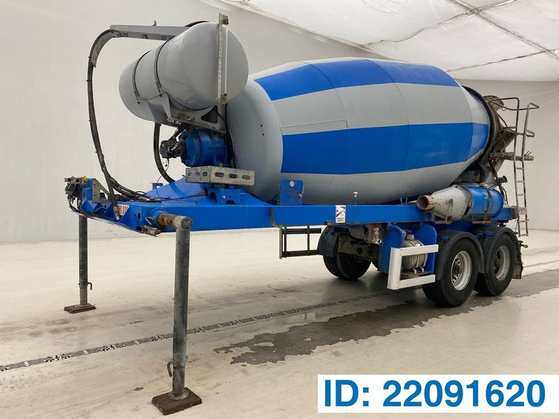 De Buf Mixer 10 m³ - Poluprikolica mikser: slika 1 De Buf Mixer 10 m³ - Poluprikolica mikser: slika 1