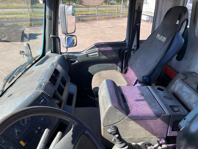 Kamion sa hidrauličnom kukom MAN TGA 26.410 - 6x4: slika 9