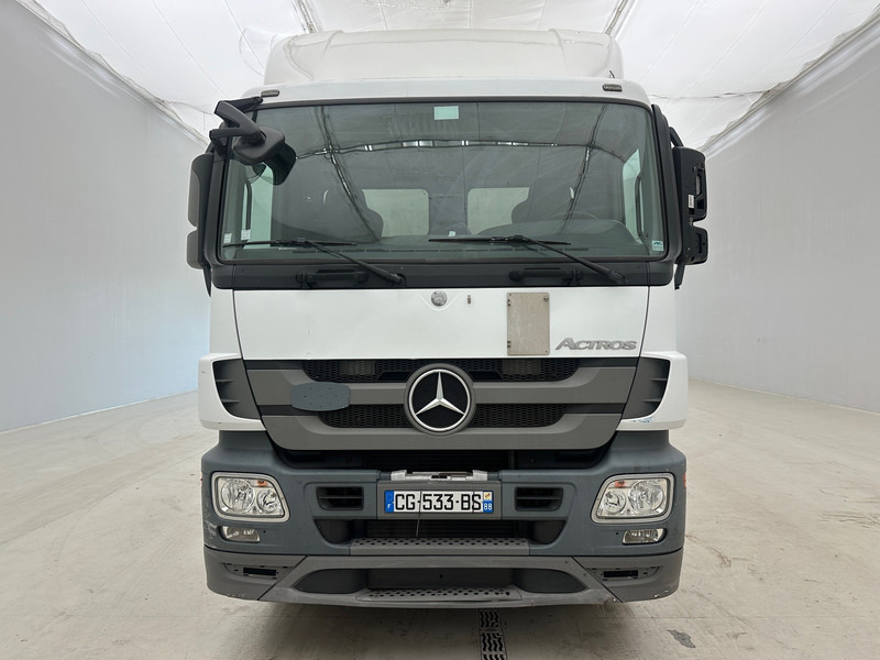 Mercedes-Benz Actros 2536 - 6x2 - Kamion sa zatvorenim sandukom: slika 2 Mercedes-Benz Actros 2536 - 6x2 - Kamion sa zatvorenim sandukom: slika 2