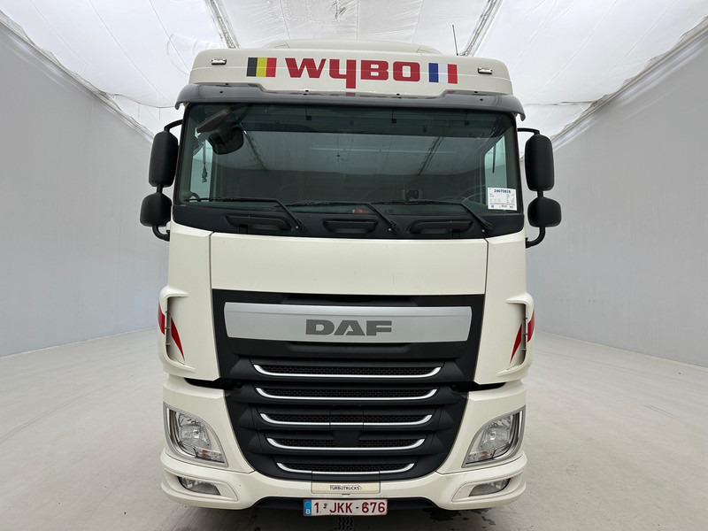 DAF XF 460 Space Cab - Tegljač: slika 2 DAF XF 460 Space Cab - Tegljač: slika 2