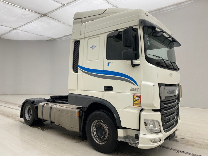 DAF XF 460 Space Cab - Tegljač: slika 3 DAF XF 460 Space Cab - Tegljač: slika 3