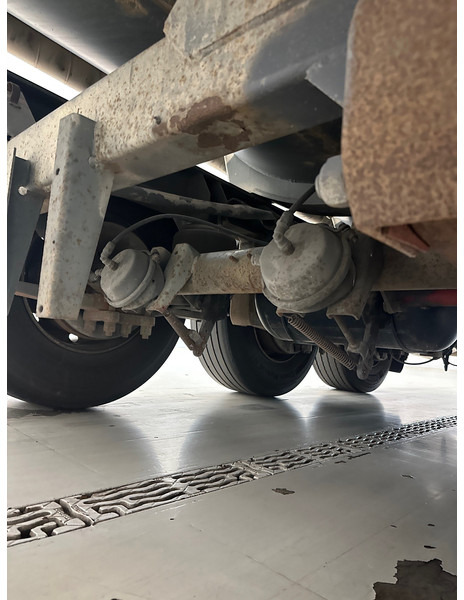 Poluprikolica cisterna Trailer Tank 39000 L: slika 10