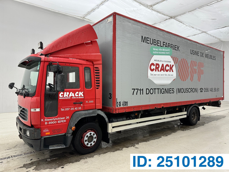 Volvo FL 220 - Kamion za prevoz kontejnera/ Kamion sa promenjivim sandukom: slika 1 Volvo FL 220 - Kamion za prevoz kontejnera/ Kamion sa promenjivim sandukom: slika 1