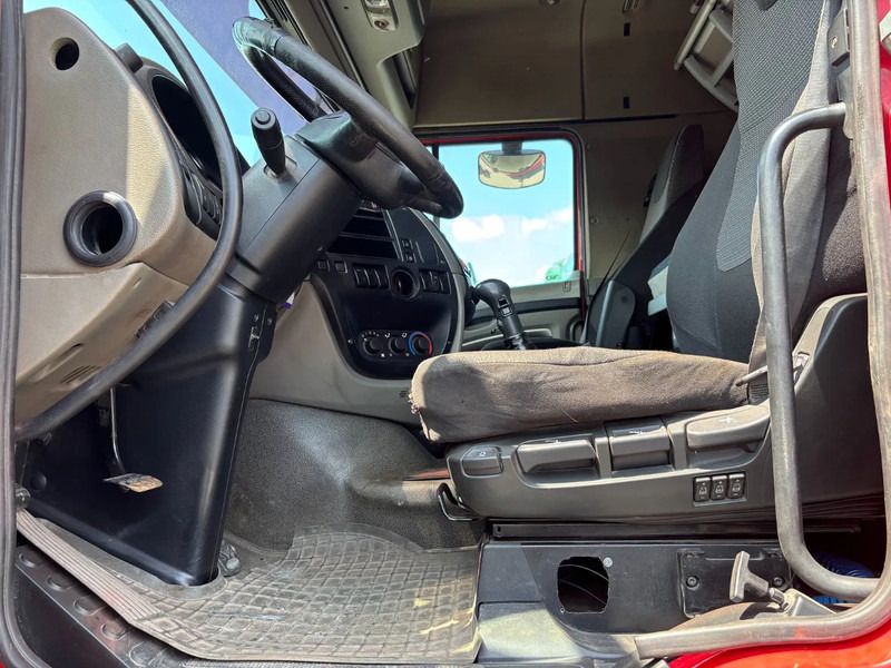 DAF XF 105.460 6X4 Spacecab Steelsuspension Manual geabox - Tegljač: slika 5 DAF XF 105.460 6X4 Spacecab Steelsuspension Manual geabox - Tegljač: slika 5