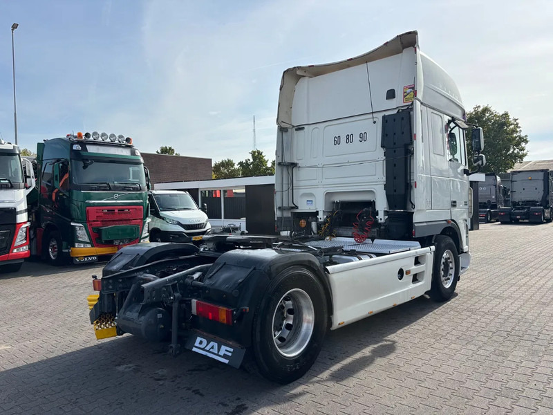 DAF XF 105.510 Super spacecab Euro 5 Retarder - Tegljač: slika 4 DAF XF 105.510 Super spacecab Euro 5 Retarder - Tegljač: slika 4