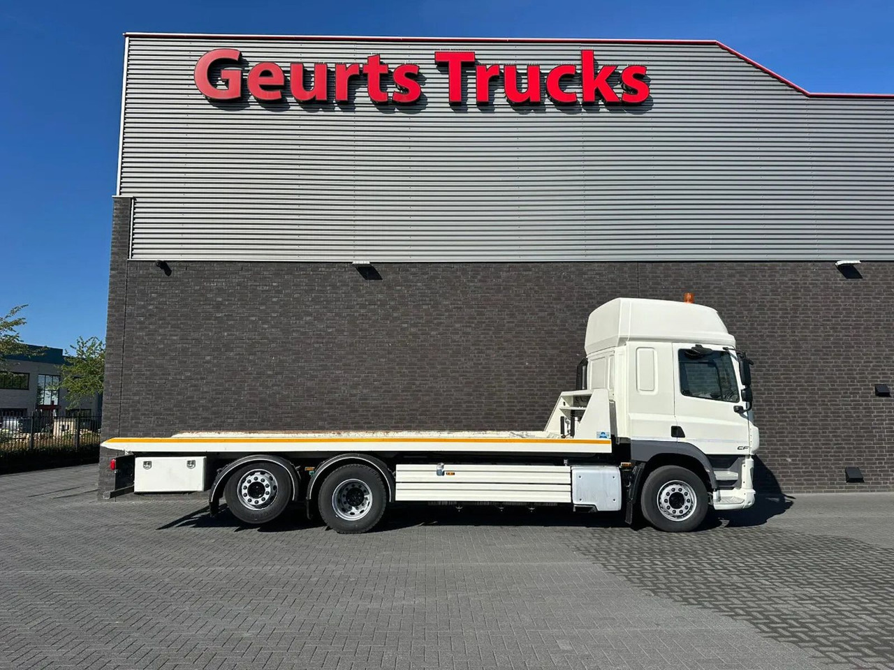 DAF CF 410 6X2 M4SN3 OPRIJWAGEN / MACHINE TRANSPORTE - Kamion za prevoz automobila: slika 4 DAF CF 410 6X2 M4SN3 OPRIJWAGEN / MACHINE TRANSPORTE - Kamion za prevoz automobila: slika 4