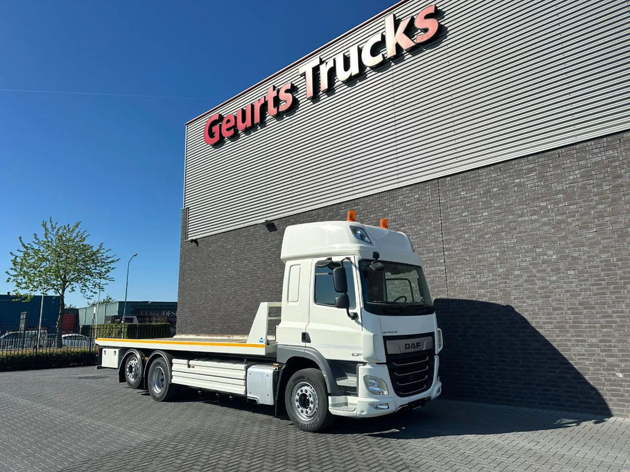 DAF CF 410 6X2 M4SN3 OPRIJWAGEN / MACHINE TRANSPORTE - Kamion za prevoz automobila: slika 5 DAF CF 410 6X2 M4SN3 OPRIJWAGEN / MACHINE TRANSPORTE - Kamion za prevoz automobila: slika 5