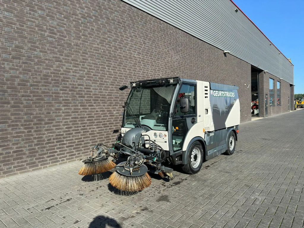 Hako CITYMASTER 2200 SWEEPING TRUCK/ KEHRMASCHINE/VEE - Autočistilica: slika 4 Hako CITYMASTER 2200 SWEEPING TRUCK/ KEHRMASCHINE/VEE - Autočistilica: slika 4