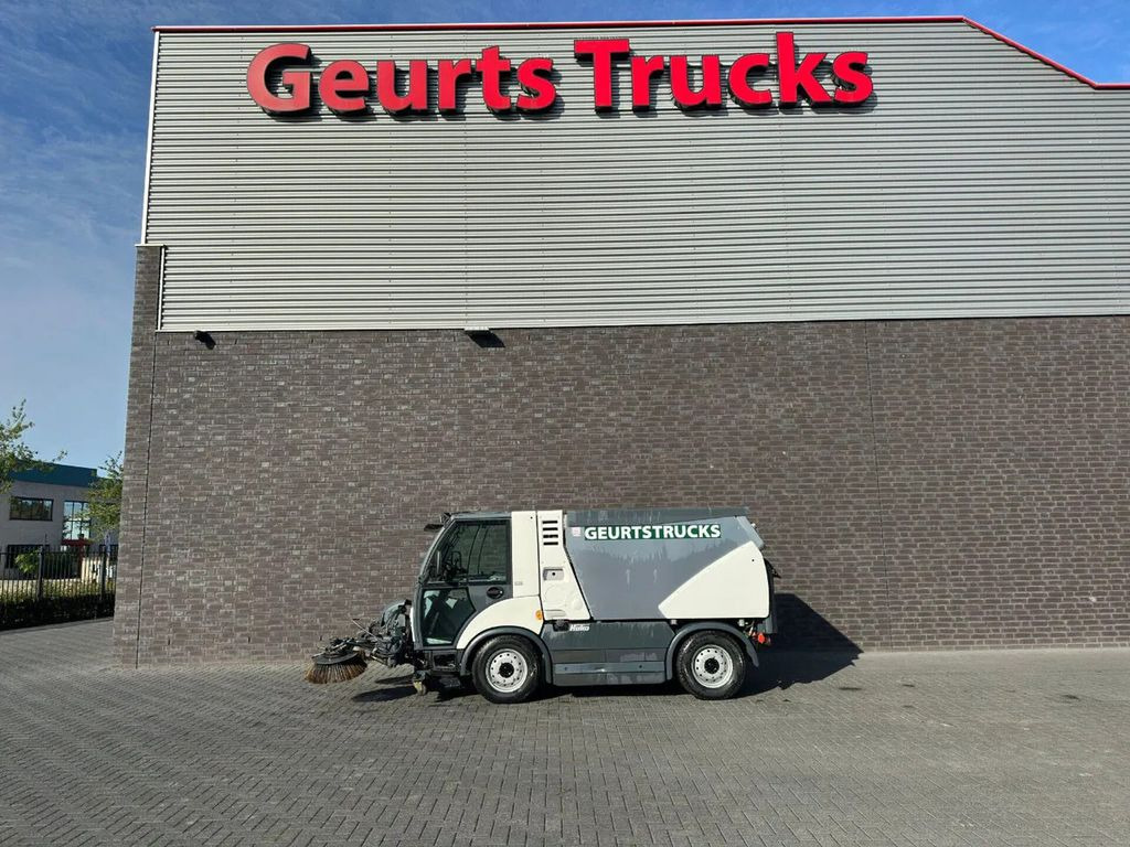 Hako CITYMASTER 2200 SWEEPING TRUCK/ KEHRMASCHINE/VEE - Autočistilica: slika 1 Hako CITYMASTER 2200 SWEEPING TRUCK/ KEHRMASCHINE/VEE - Autočistilica: slika 1