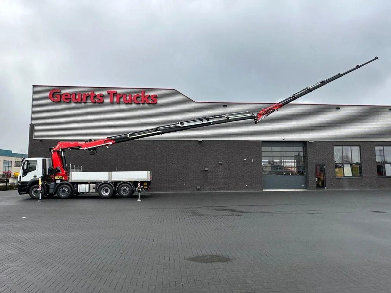 Iveco Stralis 480 X-WAY 8X2 + FASSI 545RA.2.26 + JIB L - Kamion sa dizalicom: slika 3 Iveco Stralis 480 X-WAY 8X2 + FASSI 545RA.2.26 + JIB L - Kamion sa dizalicom: slika 3