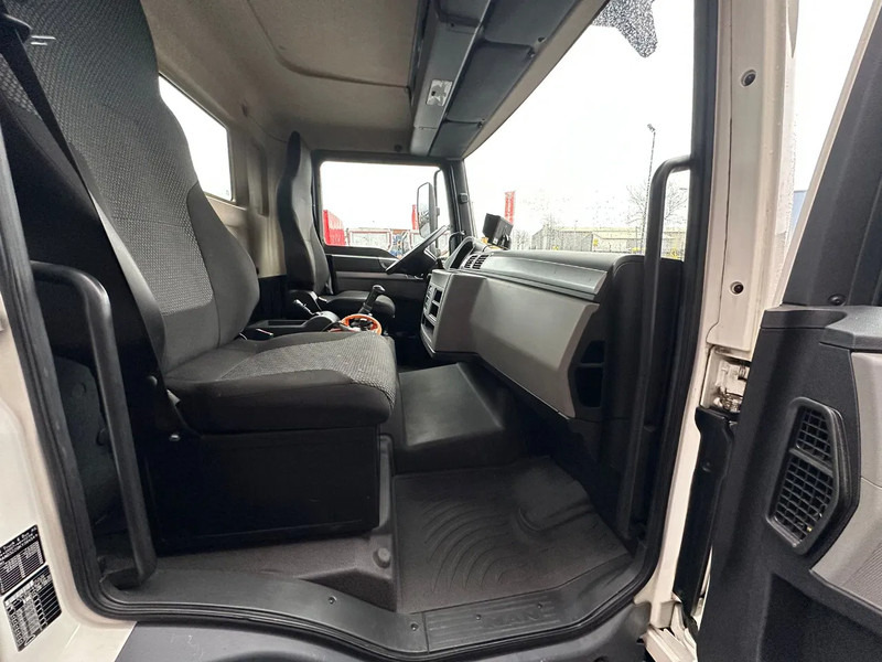 Kamion sa dizalicom MAN TGL 7.190 4X2 BB BOCKER AK37/4000 + JIB MONTAGEKRAN/DACHDECKERKRAN/ROOFCRANE/KRAAN/KRAN/GRUA: slika 14 Kamion sa dizalicom MAN TGL 7.190 4X2 BB BOCKER AK37/4000 + JIB MONTAGEKRAN/DACHDECKERKRAN/ROOFCRANE/KRAAN/KRAN/GRUA: slika 14