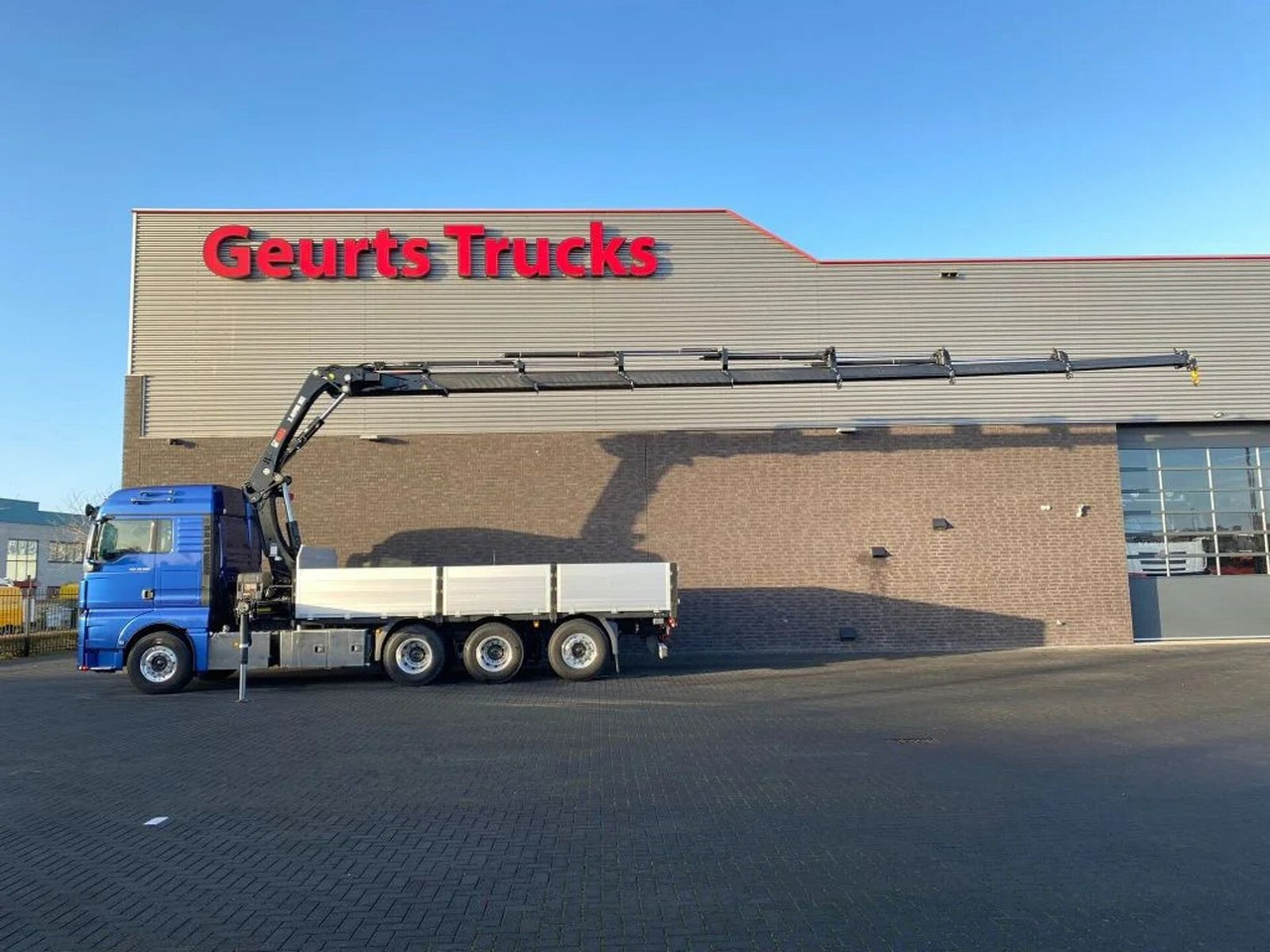 MAN TGX 35.500 8X4 TRIDEM + HIAB X-HIPRO 302 E-7 KRA - Kamion sa dizalicom: slika 1 MAN TGX 35.500 8X4 TRIDEM + HIAB X-HIPRO 302 E-7 KRA - Kamion sa dizalicom: slika 1
