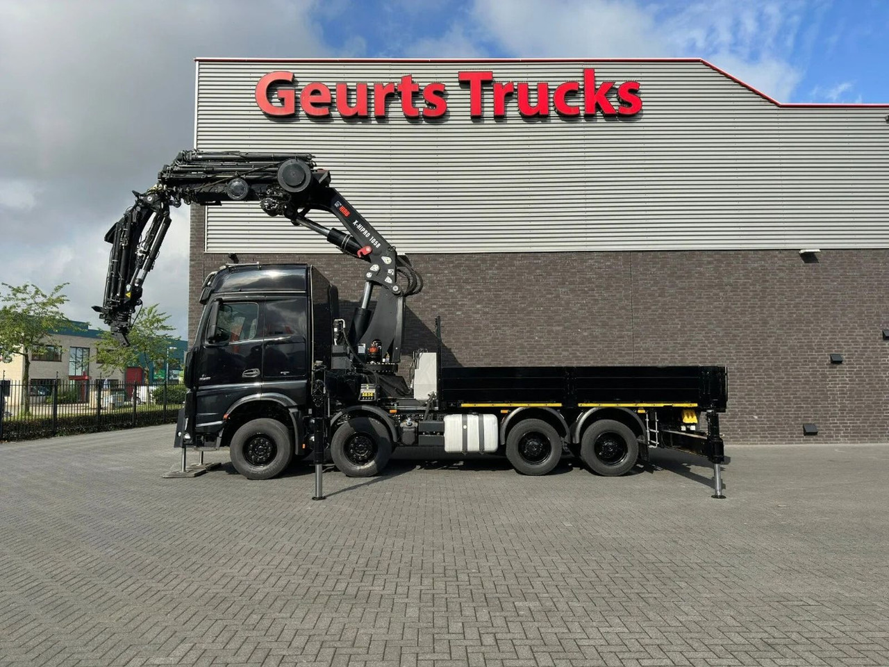 Mercedes-Benz Arocs 3251 8X4 + HIAB 1058 E-8 + JIB 150X-6 JDC - Kamion sa dizalicom: slika 5 Mercedes-Benz Arocs 3251 8X4 + HIAB 1058 E-8 + JIB 150X-6 JDC - Kamion sa dizalicom: slika 5