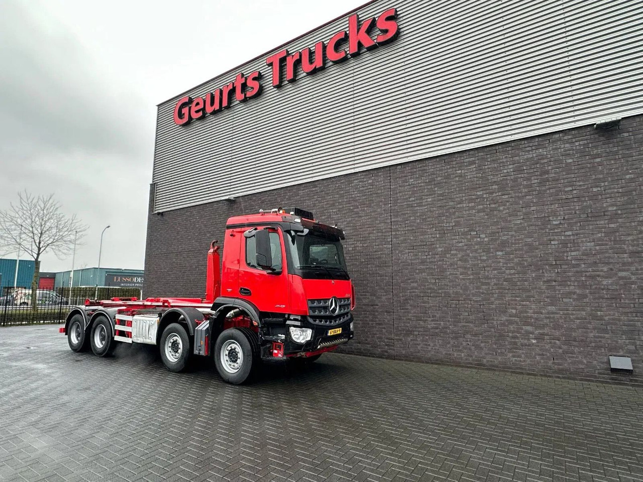Mercedes-Benz Arocs 8X4 VDL S-30-6600 HAAKARMSYSTEEM/ABROLLKIP - Kamion sa hidrauličnom kukom: slika 5 Mercedes-Benz Arocs 8X4 VDL S-30-6600 HAAKARMSYSTEEM/ABROLLKIP - Kamion sa hidrauličnom kukom: slika 5