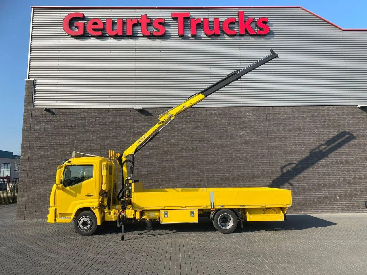 Renault D7.5 180 4X2 + PALFINGER PK 4200 KRAAN/KRAN/CRAN - Kamion sa dizalicom: slika 4 Renault D7.5 180 4X2 + PALFINGER PK 4200 KRAAN/KRAN/CRAN - Kamion sa dizalicom: slika 4