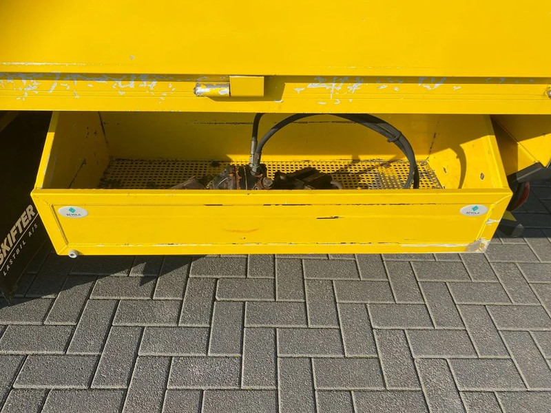 Kamion sa dizalicom Renault D7.5 180 4X2 + PALFINGER PK 4200 KRAAN/KRAN/CRANE/GRUA EURO 6: slika 17 Kamion sa dizalicom Renault D7.5 180 4X2 + PALFINGER PK 4200 KRAAN/KRAN/CRANE/GRUA EURO 6: slika 17
