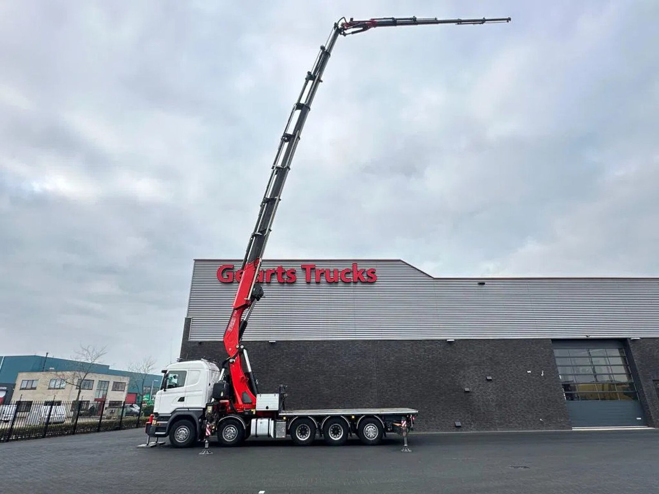 Scania R520 V8 10X4 TRIDEM + F1650RA.2.28 + JIB L816 KR - Kamion sa dizalicom: slika 4 Scania R520 V8 10X4 TRIDEM + F1650RA.2.28 + JIB L816 KR - Kamion sa dizalicom: slika 4
