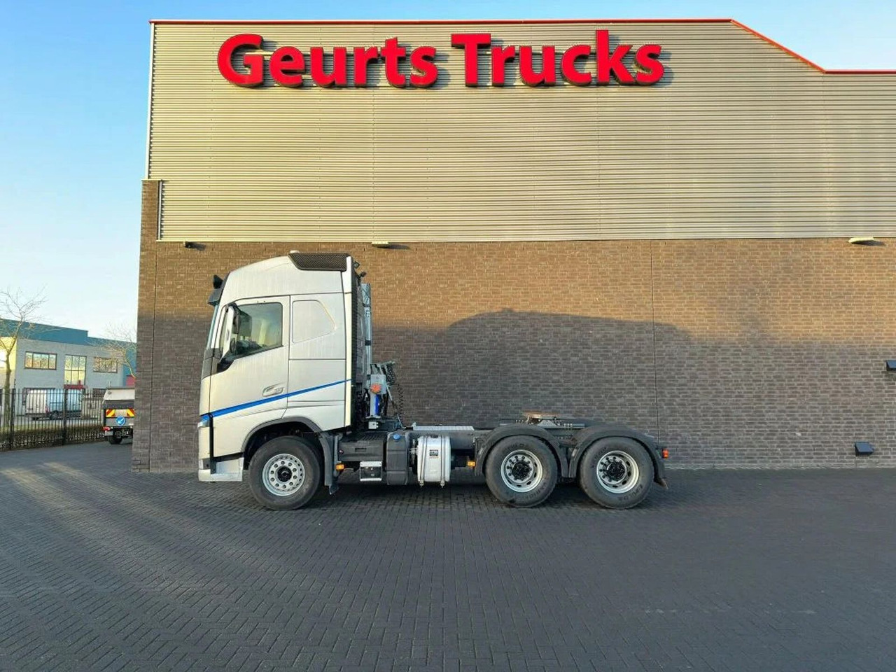Volvo FH 460 6X4 TREKKER/TRACTOR/SZM EURO 6 HYDRAULIC - Tegljač: slika 1 Volvo FH 460 6X4 TREKKER/TRACTOR/SZM EURO 6 HYDRAULIC - Tegljač: slika 1