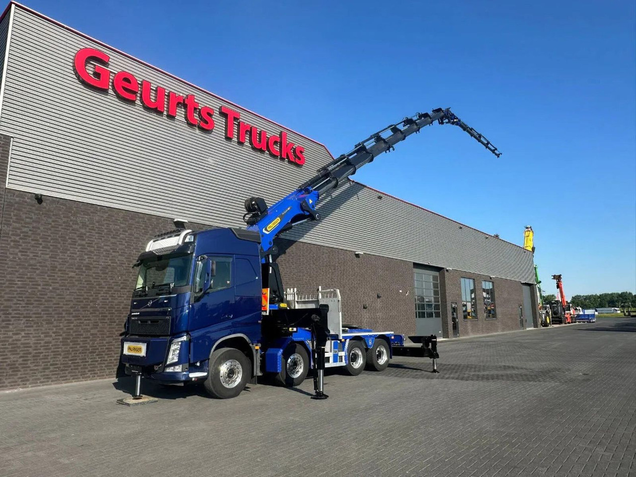 Volvo FH 540 8X4 TREKKER / BAKWAGEN MET PALFINGER PK13 - Kamion sa dizalicom: slika 2 Volvo FH 540 8X4 TREKKER / BAKWAGEN MET PALFINGER PK13 - Kamion sa dizalicom: slika 2