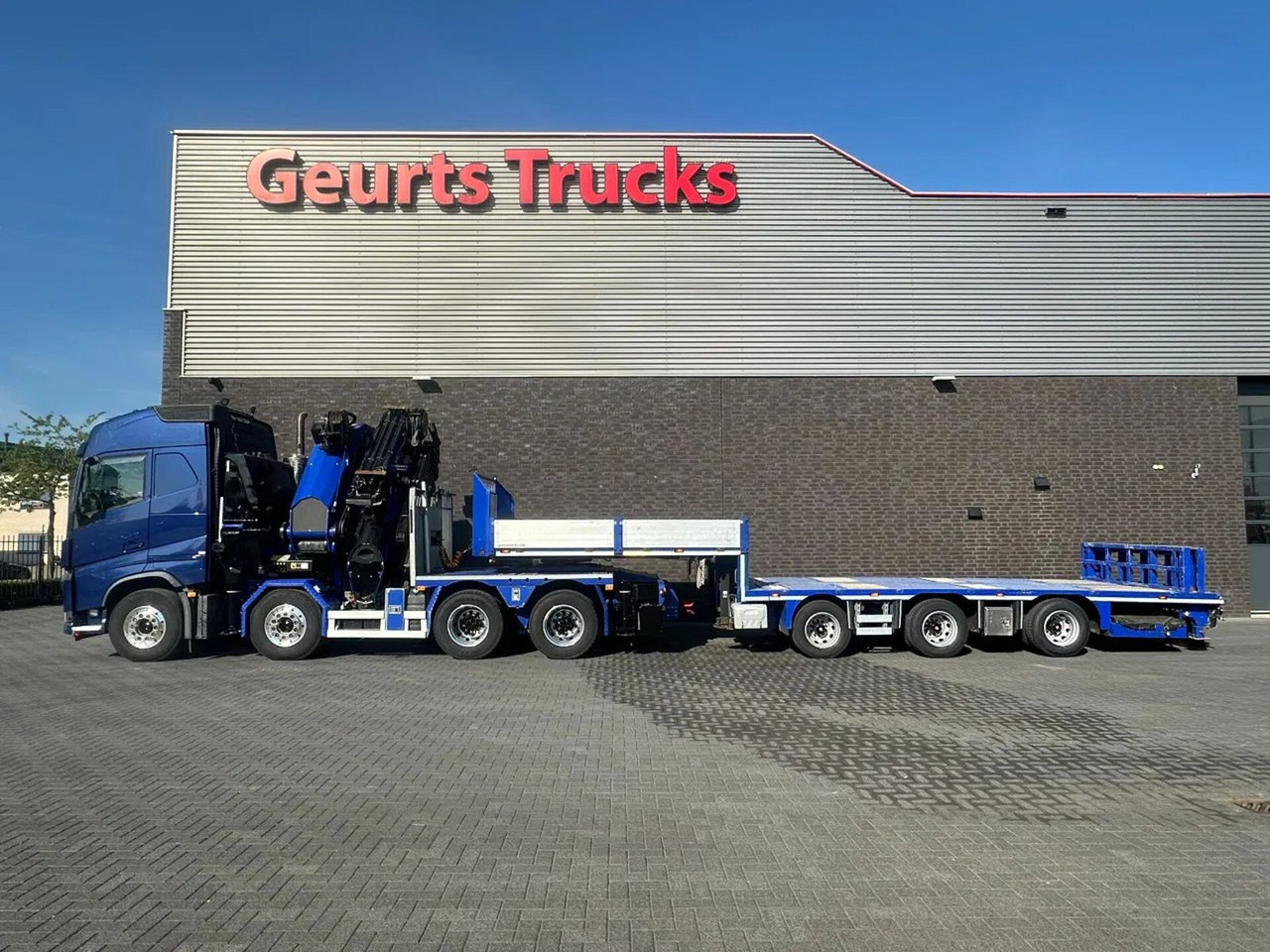 Volvo FH 540 8X4 TREKKER / BAKWAGEN MET PALFINGER PK13 - Kamion sa dizalicom: slika 1 Volvo FH 540 8X4 TREKKER / BAKWAGEN MET PALFINGER PK13 - Kamion sa dizalicom: slika 1