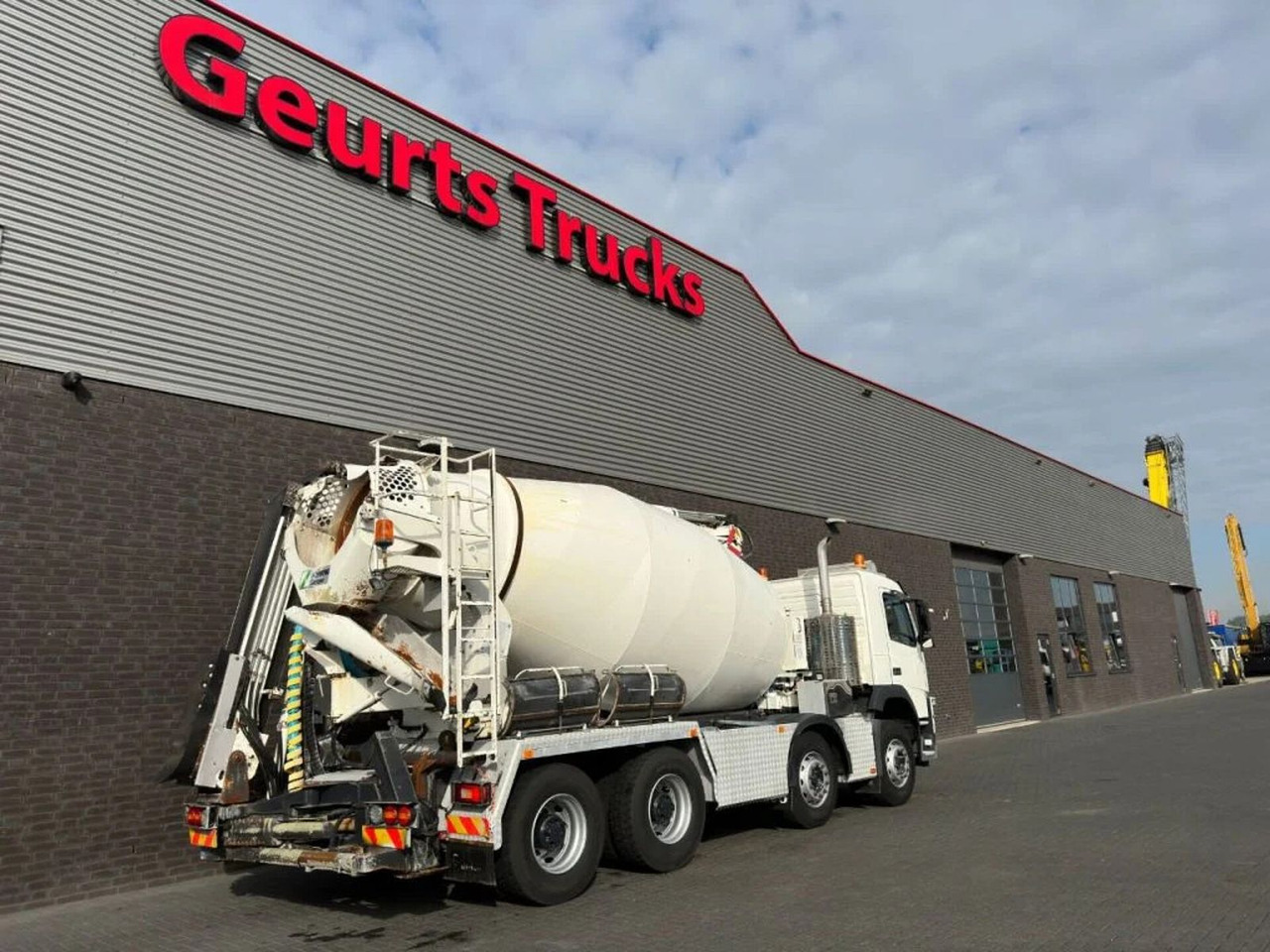 Volvo FM 410 8X4 + STETTER 9 M3 MIXER/MISCHER + THEAM - Mikser za beton: slika 5 Volvo FM 410 8X4 + STETTER 9 M3 MIXER/MISCHER + THEAM - Mikser za beton: slika 5