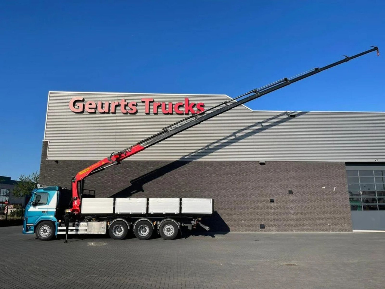 Volvo FM 500 8X4 TRIDEM + PALFINGER PK 27001-EH G KRAA - Kamion sa dizalicom: slika 3 Volvo FM 500 8X4 TRIDEM + PALFINGER PK 27001-EH G KRAA - Kamion sa dizalicom: slika 3