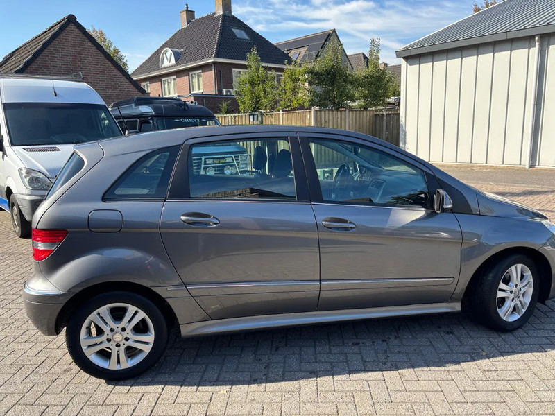 Mercedes-Benz B-Klasse B 180 Automaat Trekhaak - Automobil: slika 2 Mercedes-Benz B-Klasse B 180 Automaat Trekhaak - Automobil: slika 2