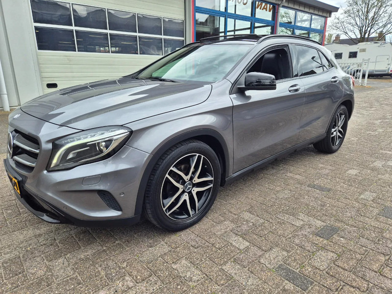 Mercedes-Benz GLA 200 Automaat. AMG. Edition 1 - Automobil: slika 5 Mercedes-Benz GLA 200 Automaat. AMG. Edition 1 - Automobil: slika 5