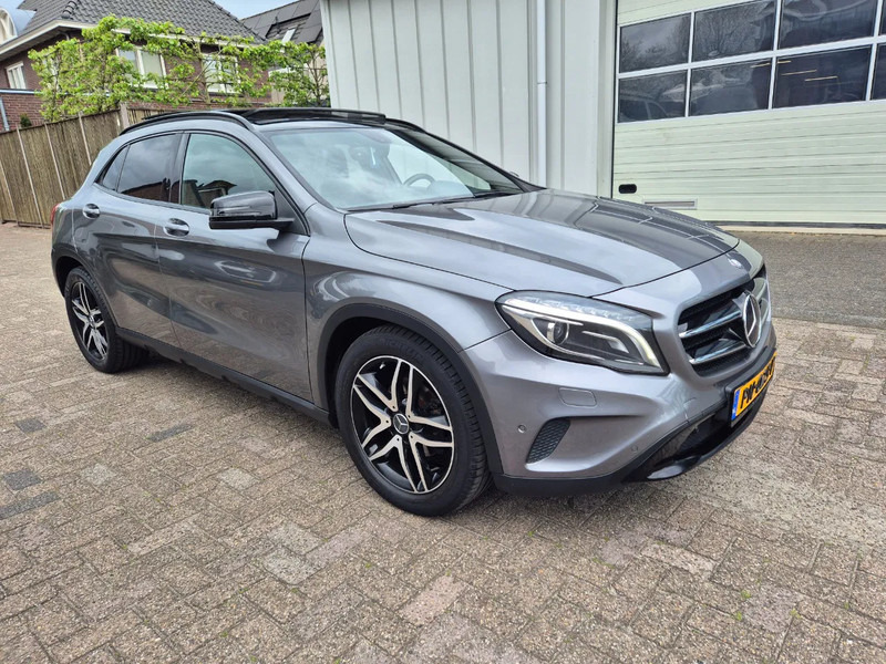 Mercedes-Benz GLA 200 Automaat. AMG. Edition 1 - Automobil: slika 1 Mercedes-Benz GLA 200 Automaat. AMG. Edition 1 - Automobil: slika 1