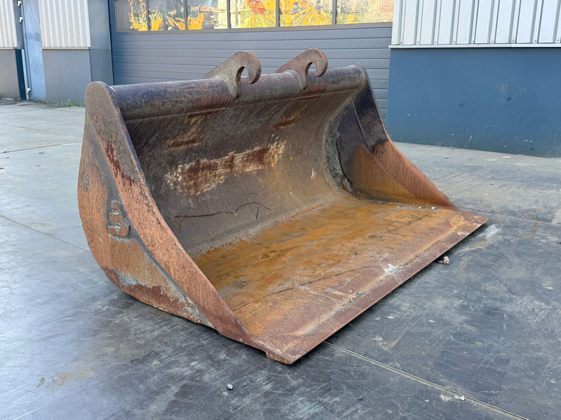 CW30 / CW40 Slotenbak 2200mm bucket - Kašika: slika 1 CW30 / CW40 Slotenbak 2200mm bucket - Kašika: slika 1