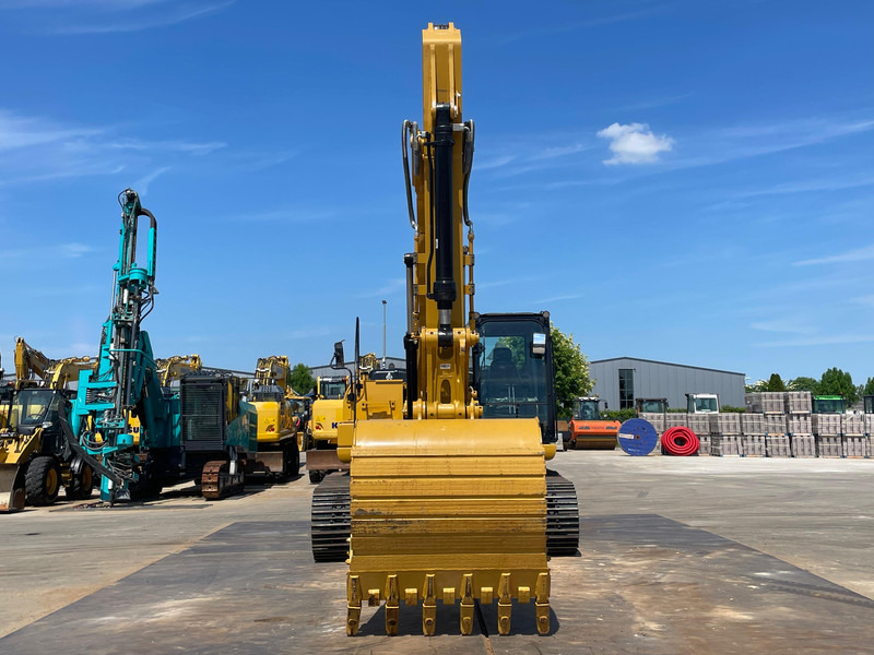 Caterpillar 323D3 - Bager guseničar: slika 3 Caterpillar 323D3 - Bager guseničar: slika 3