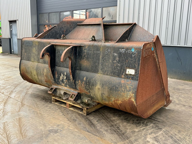 Caterpillar 966M Bucket 4.4 m3 - Kašika: slika 5 Caterpillar 966M Bucket 4.4 m3 - Kašika: slika 5