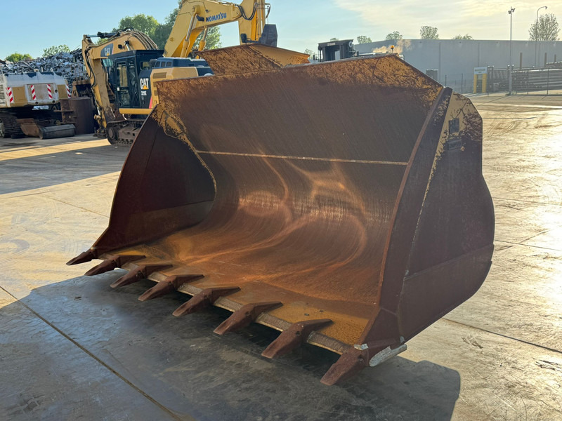 Caterpillar 980M Bucket with teeth, Volvo groot - Kašika: slika 3 Caterpillar 980M Bucket with teeth, Volvo groot - Kašika: slika 3