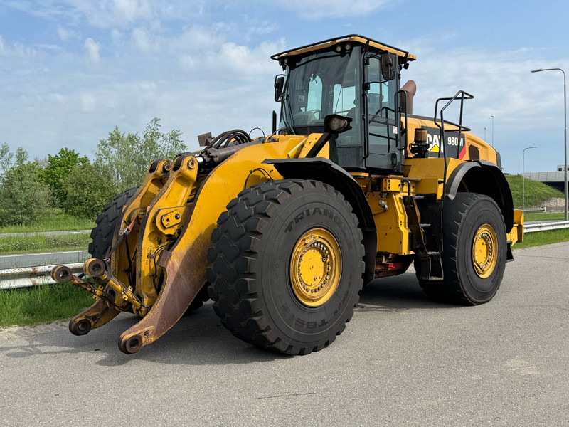 Caterpillar 980M - Utovarivač točkaš: slika 2 Caterpillar 980M - Utovarivač točkaš: slika 2