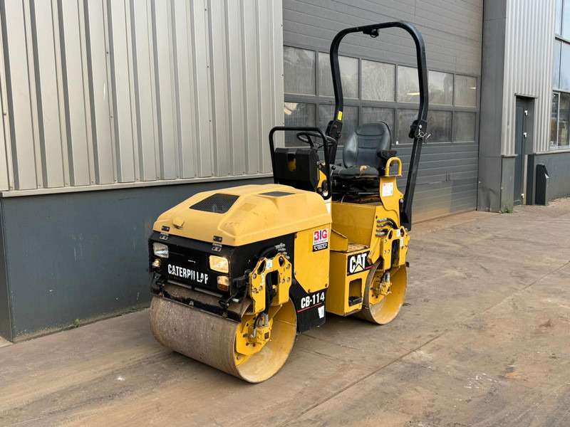 Caterpillar CB114 - Valjak: slika 2 Caterpillar CB114 - Valjak: slika 2