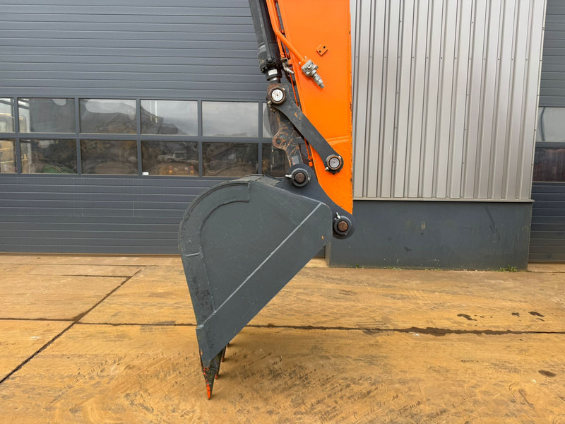 Bager Doosan DX225LC-7: slika 8